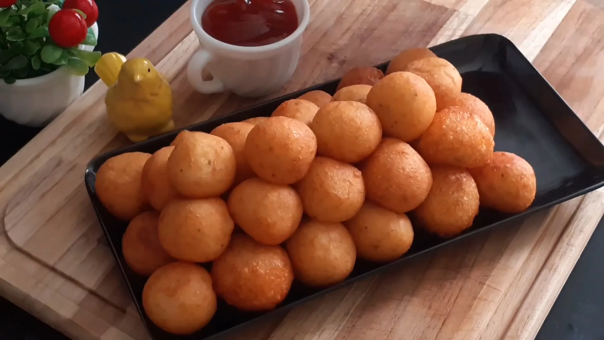 Bolinha de Queijo Sem Massa, Sem Empanar e Sem Glúten: Feito em 10 Minutos