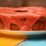 Receita de Bolo de Fubá com Goiabada Simples de Liquidificador