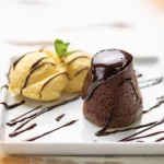 Receita de Petit Gateau O famoso Bolo com Sorvete