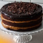Receita de bolo de chocolate recheado