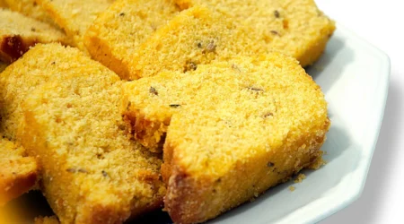 Bolo de Fubá Vegano e Sem Glúten