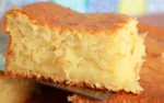 Receita de Bolo Queijadinha Cremoso de Liquidificador com Leite Condensado