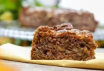 Receita de Bolo de maçã com uvas passas