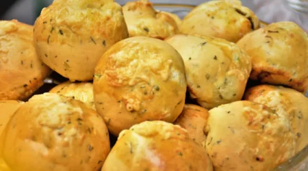 Receita de Pao de Batata Recheado com Queijo e Presunto 1