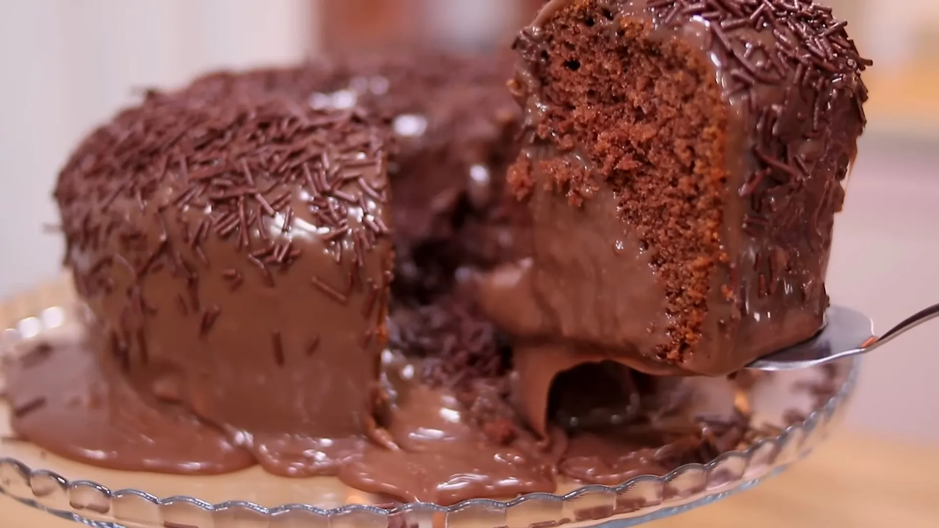 49 BOLO VULCAO DE CHOCOLATE NESCAU SUPER FACIL E RAPIDO RECEITAS DA CRIS 1