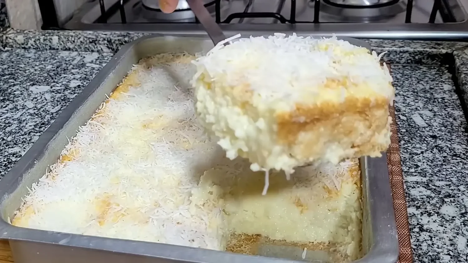 Modo de Preparo do Bolo Nuvem de Coco Passo a Passo Detalhado