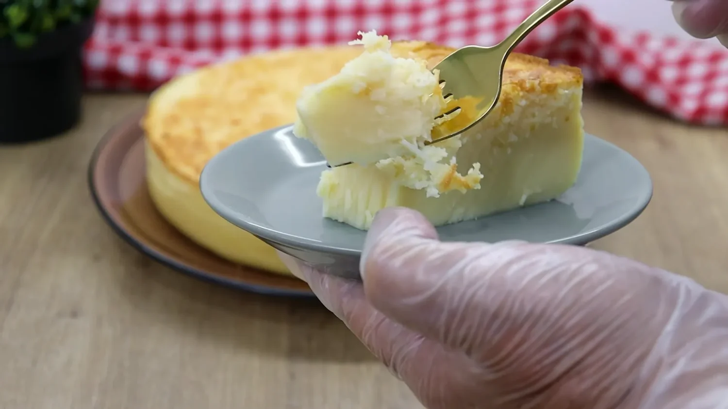 Passo a Passo para Preparar o Bolo Cremoso de Coco com Leite Condensado