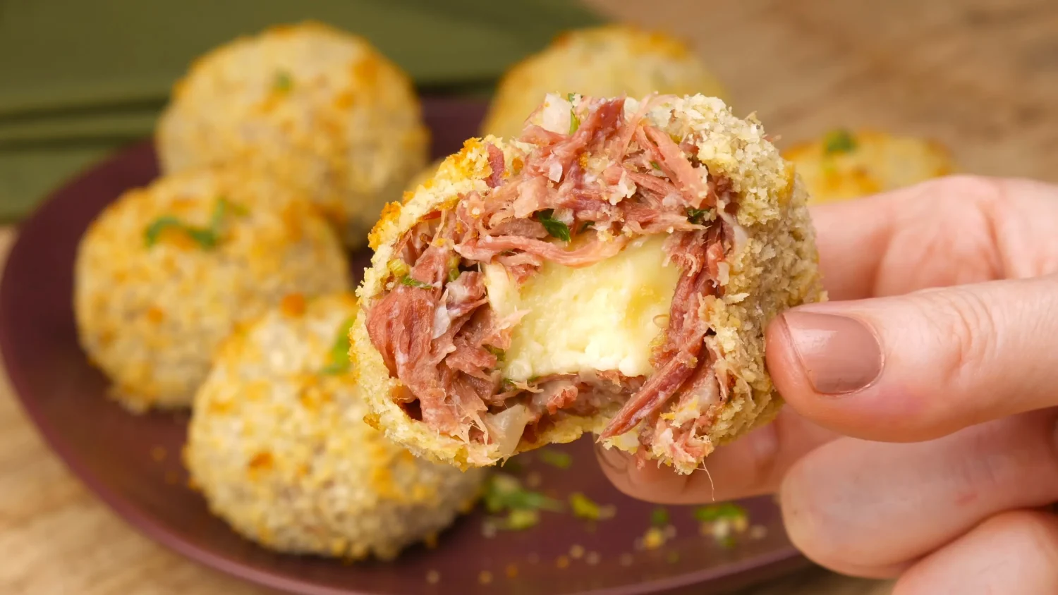 Como Armazenar os Bolinhos de Carne Seca de Forma Correta