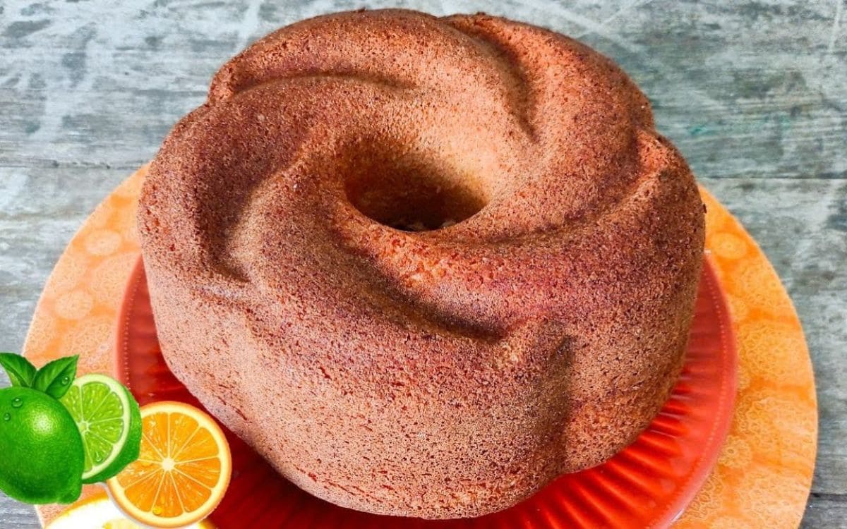 Bolo de Laranja com Limão: Fofinho e Delicioso Feito no Liquidificador, o mais cítrico para seu paladar