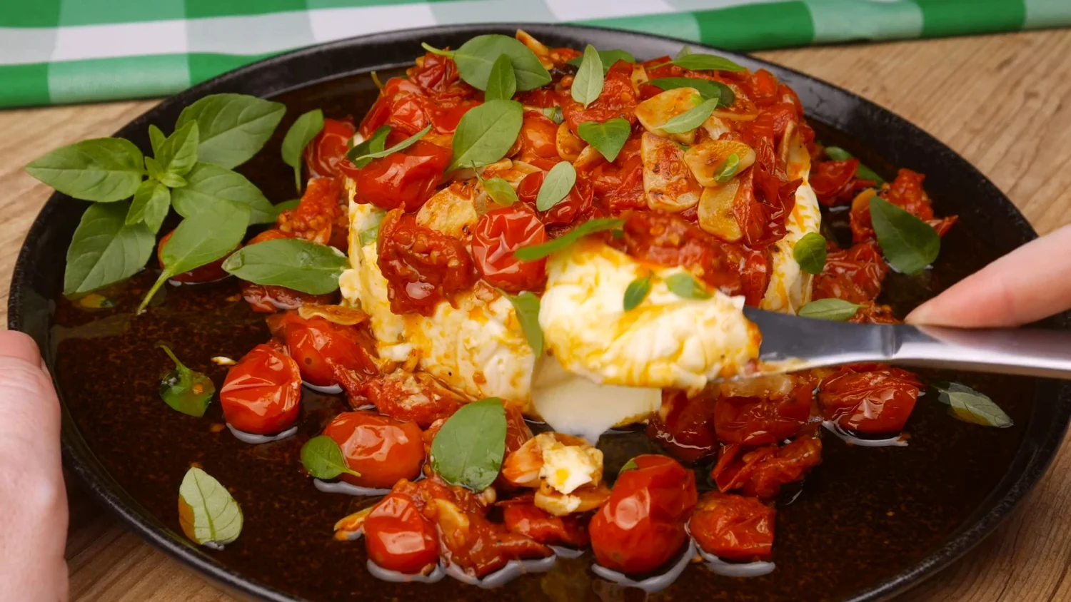 Surpreenda suas Visitas com esta Entradinha de Catupiry e Tomatinhos