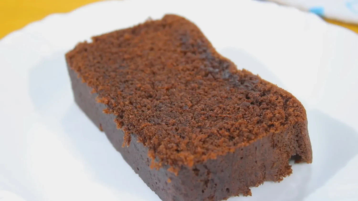 bolo de chocolate low carb, saudável, sem lactose e zero açúcar.