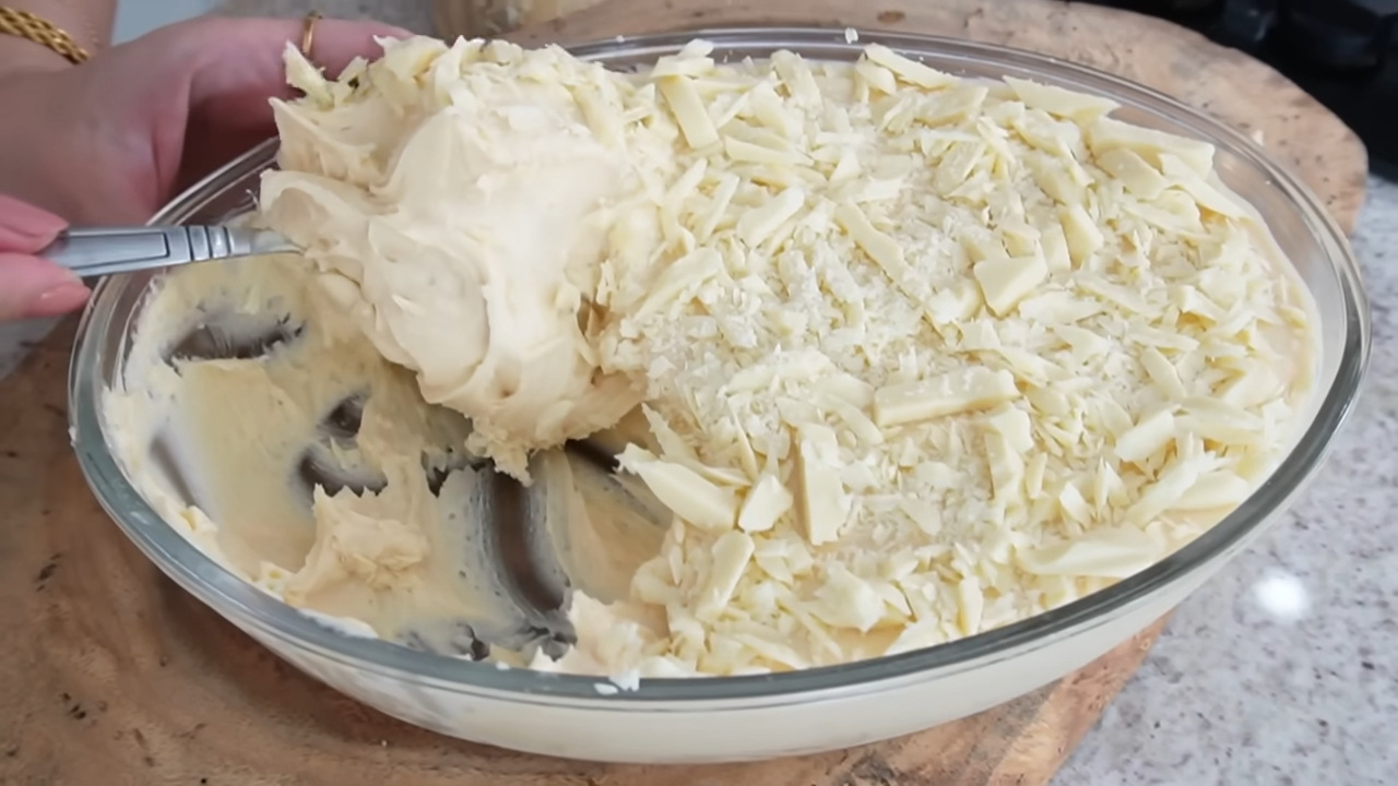 Delícia Cremosa: Receita Fácil de Moça Gelada