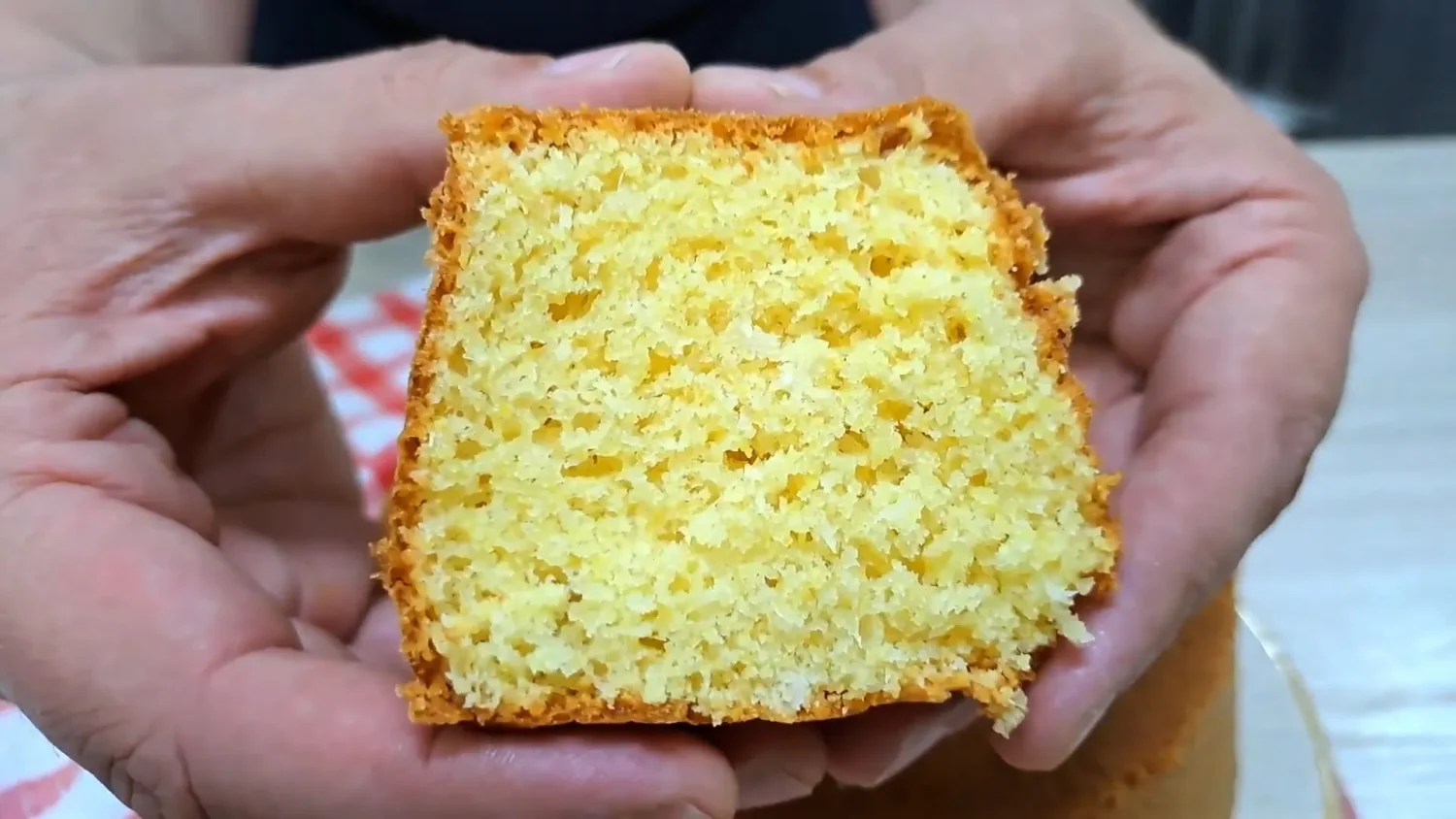 Passo a Passo para Preparar o Bolo de Fubá com Coco Low Carb de Forma Rápida e Fácil