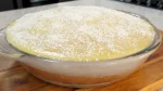 Bolo de Coco Gelado Molhadinho na Travessa: Uma Delícia Cremosa e Fofinha