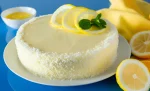 Bolo de Limão com Cobertura Que é de Comer Lambendo os Dedos de Tão Gostoso