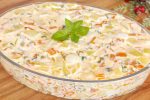 Descubra a receita de uma salada de maionese irresistivel para